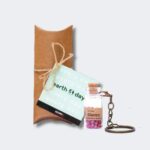 Llavero con semillas caja